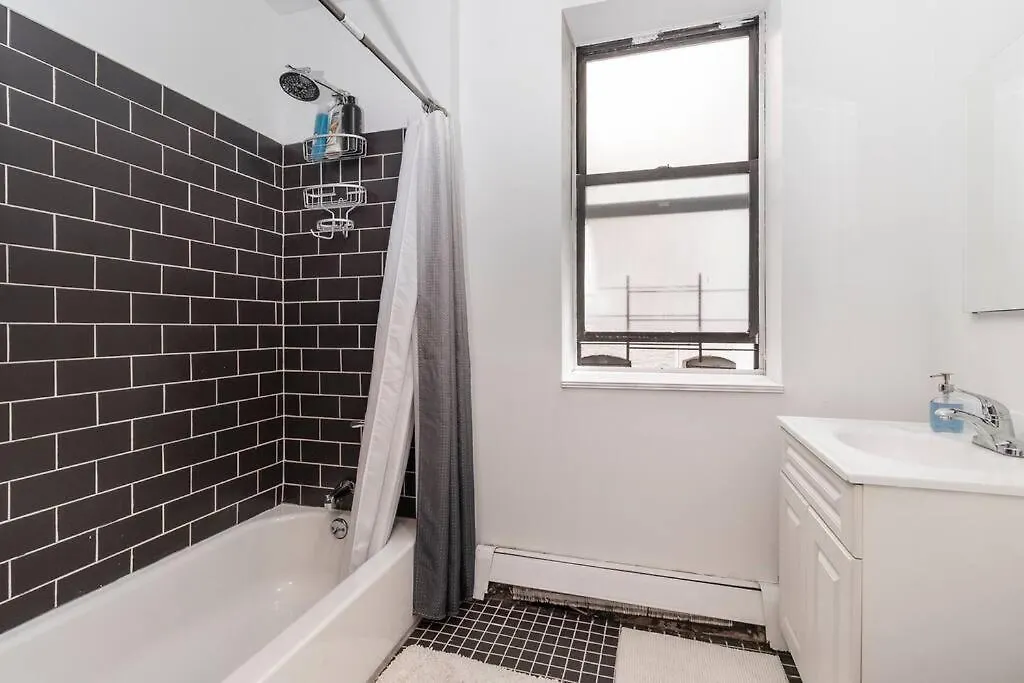 2Bed Bliss By Central Park North New York 0*,  United States